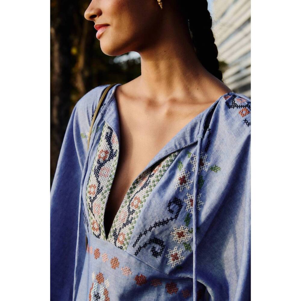 NEW FARM RIO embroidered midi dress in garden tapestry blue - Picture 3 of 5
